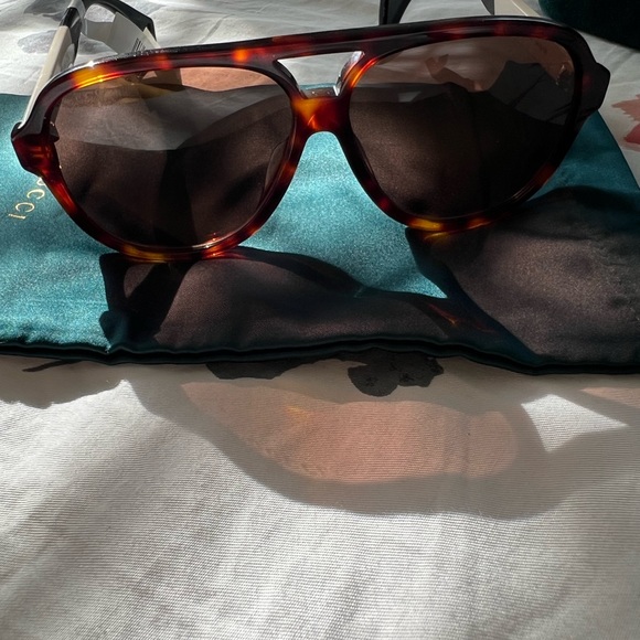 Gucci Aviators - Picture 5 of 5